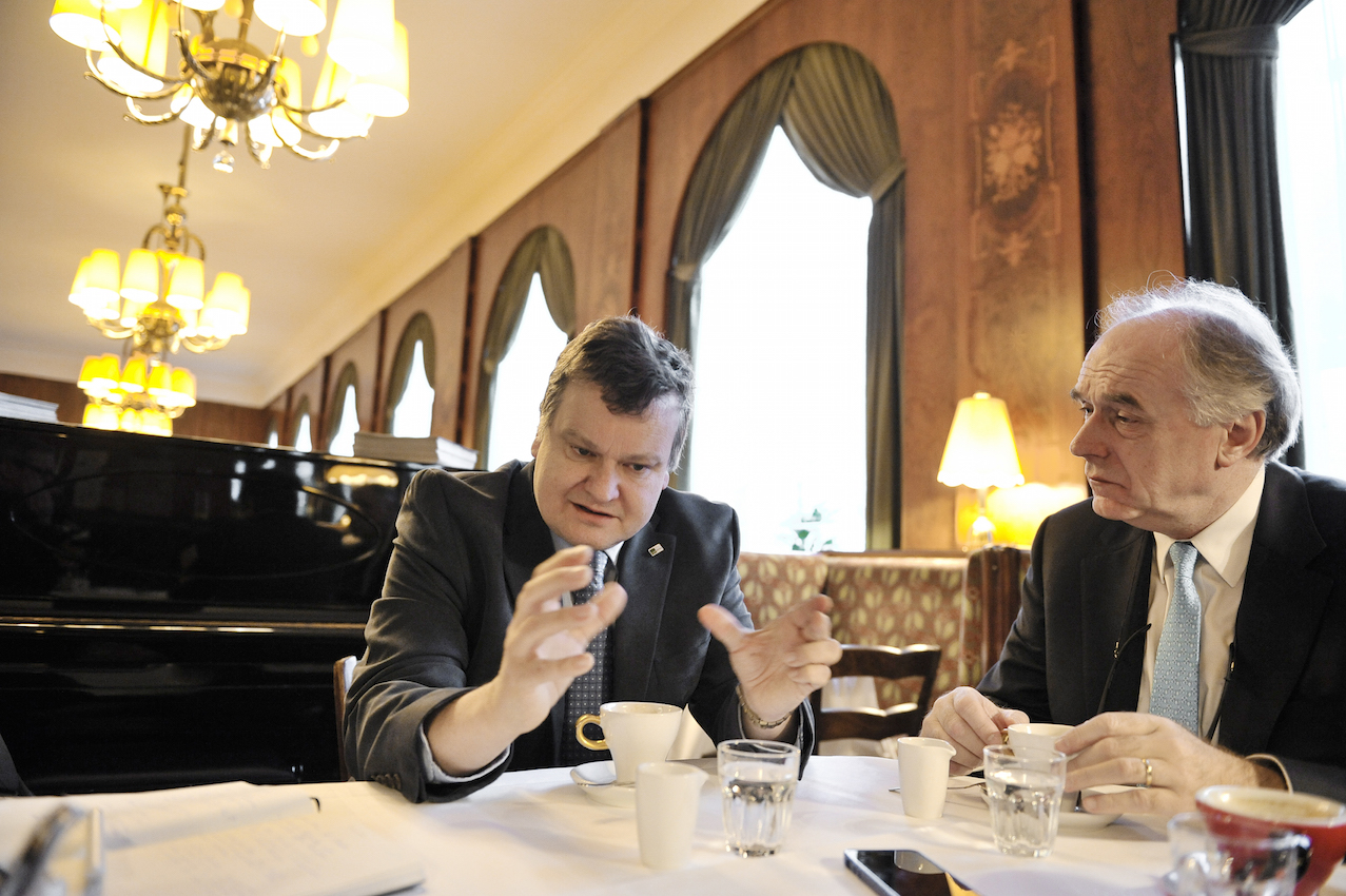 Pavel Kabat and Thomas Henzinger at the Cafe Landtmann / Photo: R. Ferrigato © SciBall